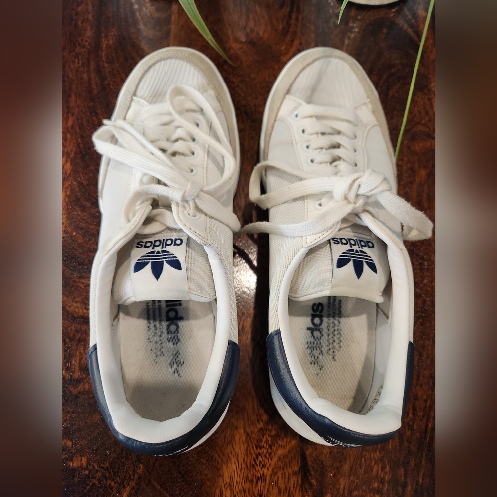 Adidas Rod Laver white/navy BB8563 - Picture 2 of 8